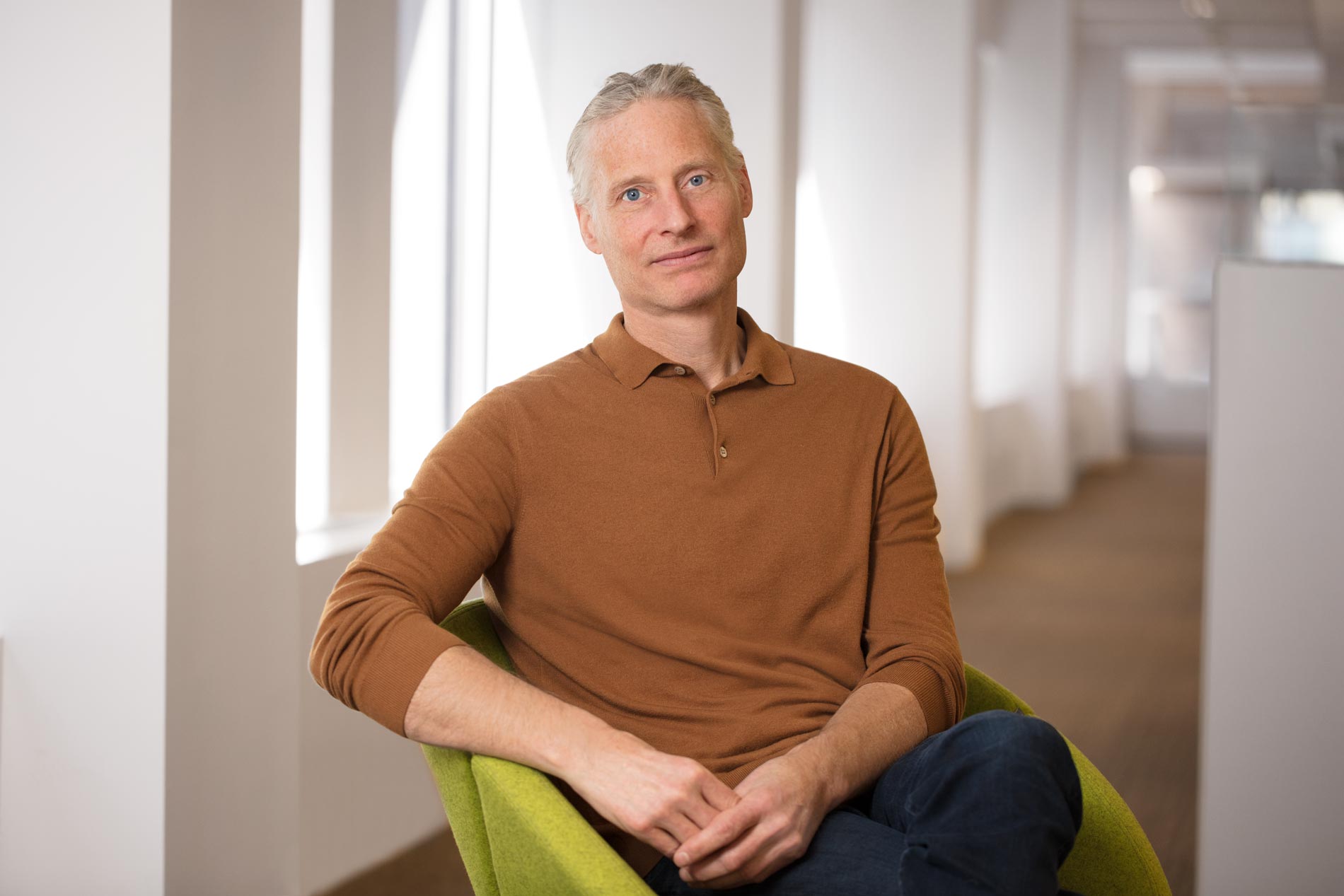 Park Gyeong hwan, member of the Executive Committee.